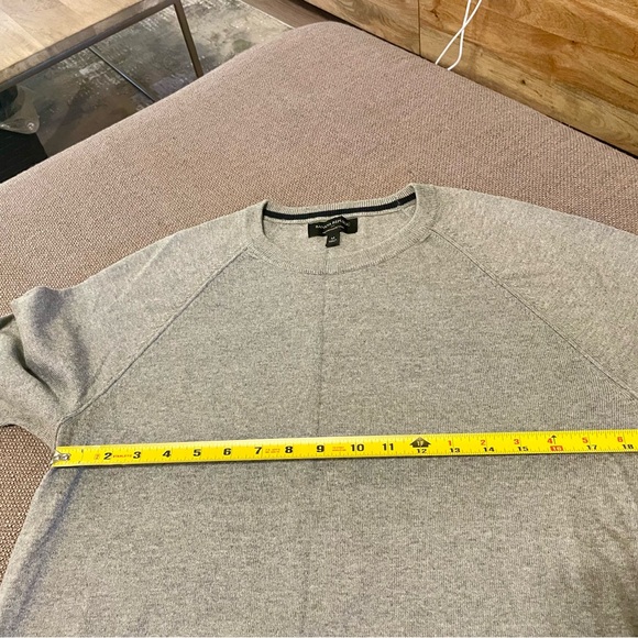 Banana Republic sweaters - Picture 7 of 7